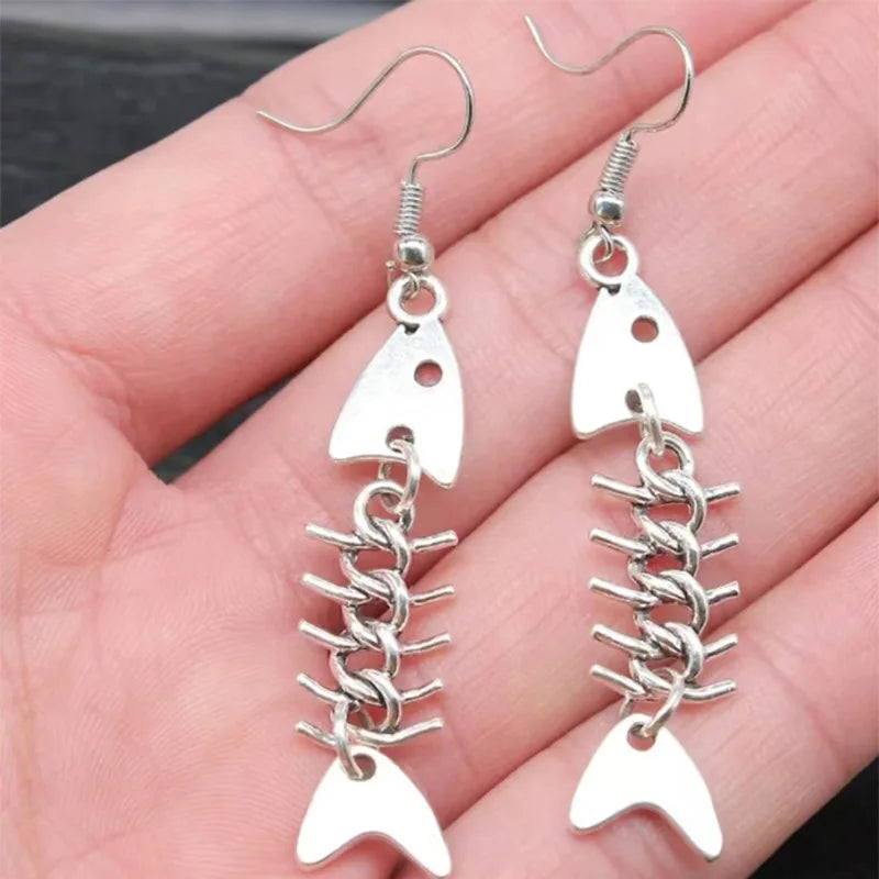 CZTICLE® Fashion Handmade Simple Design Antique Silver Color Fish Bone Earrings